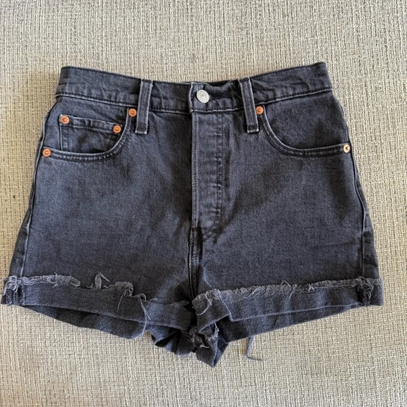 Levi's Ribcage Black Denim Shorts - Picture 1 of 5